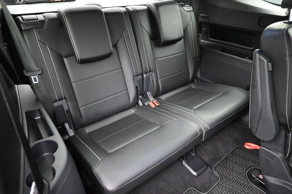 Used 2023 Volkswagen Atlas SE AWD/4WD image 12