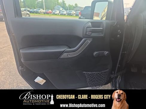 Used 2017 Jeep Wrangler Sport AWD/4WD image 16