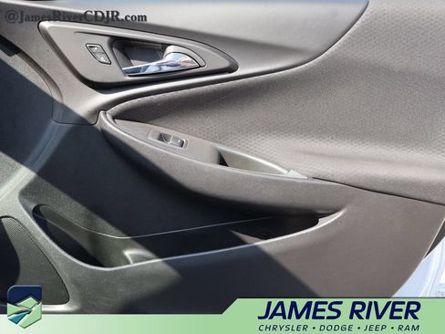 Used 2024 Chevrolet Malibu LT FWD image 8