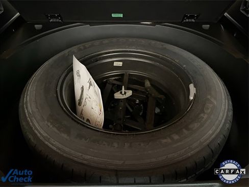 Used 2017 Jeep Cherokee Overland w/ Technology Group image 82