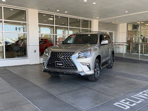 Used 2021 Lexus GX 460 Luxury w/ Sport Design Package AWD/4WD image 2