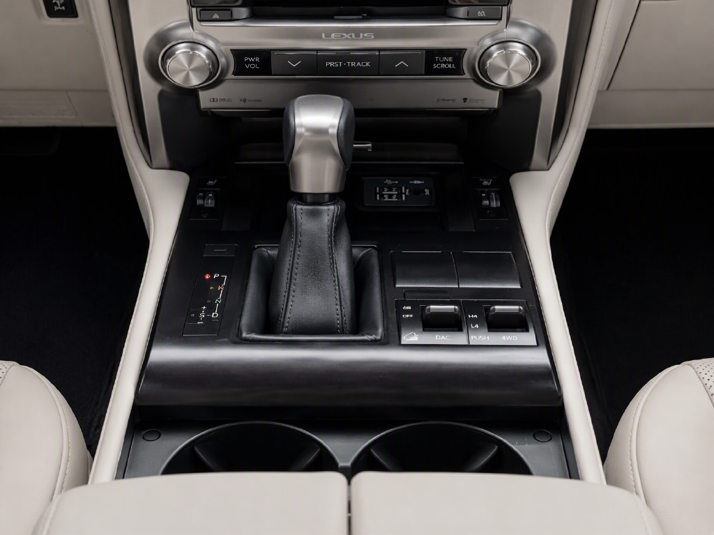 Used 2021 Lexus GX 460 Premium w/ Accessory Package AWD/4WD image 39