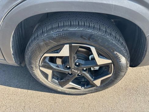 Certified 2024 Kia Seltos EX AWD/4WD image 7