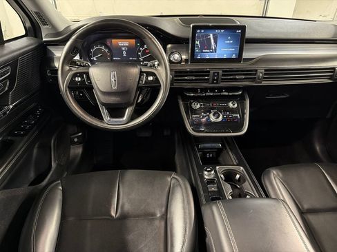 Certified 2022 Lincoln Corsair AWD w/ Equipment Group 101A image 8