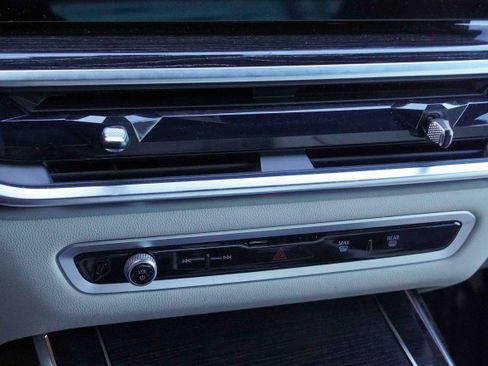 Certified 2026 BMW X7 M60i image 29