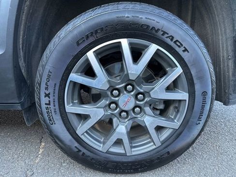 Used 2023 GMC Acadia SLE w/ Driver Convenience Package image 38