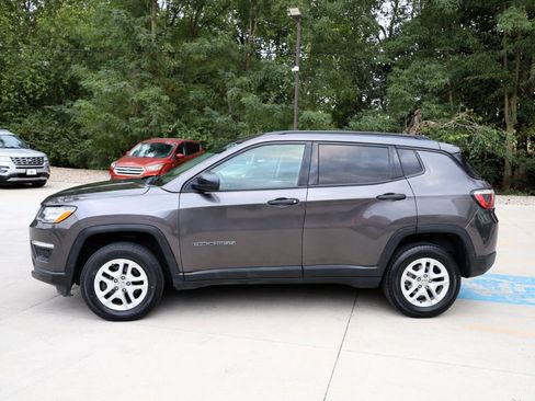 Used 2018 Jeep Compass Sport image 4