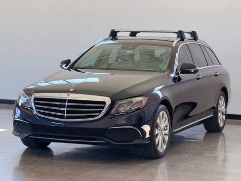 Used 2018 Mercedes-Benz E 400 4MATIC Wagon w/ Premium 2 Package image 3