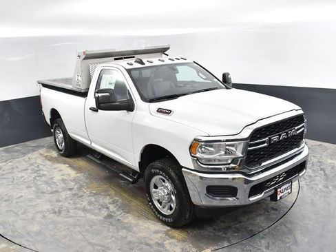 New 2024 RAM 2500 Tradesman w/ Chrome Appearance Group image 27