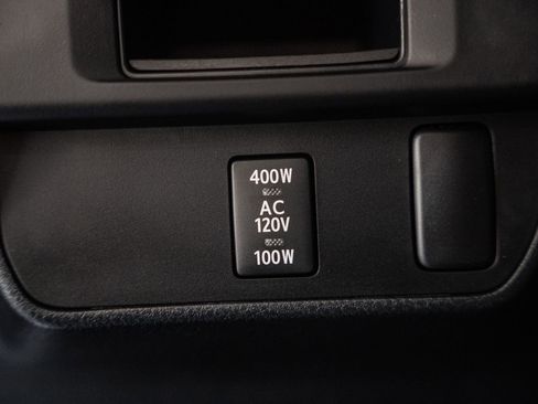 Used 2017 Toyota Tacoma TRD Off-Road image 41