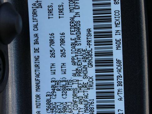 Used 2021 Toyota Tacoma TRD Off-Road w/ Technology Package AWD/4WD image 7