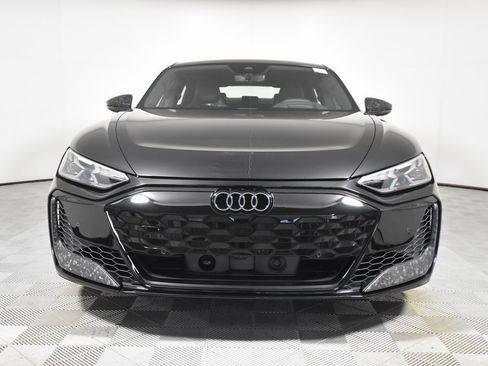 New 2025 Audi RS e-tron GT performance image 2