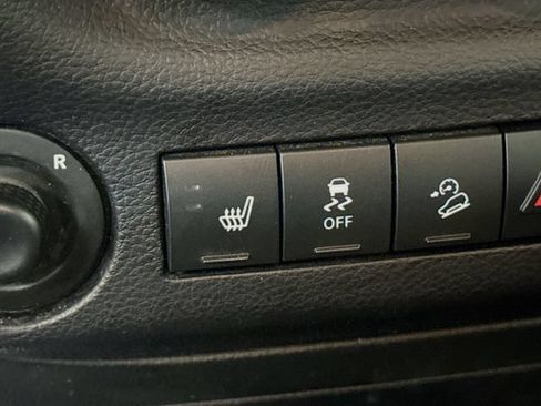 Used 2016 Jeep Wrangler Unlimited Rubicon AWD/4WD image 21