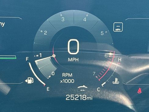 Used 2025 GMC Terrain Elevation image 21