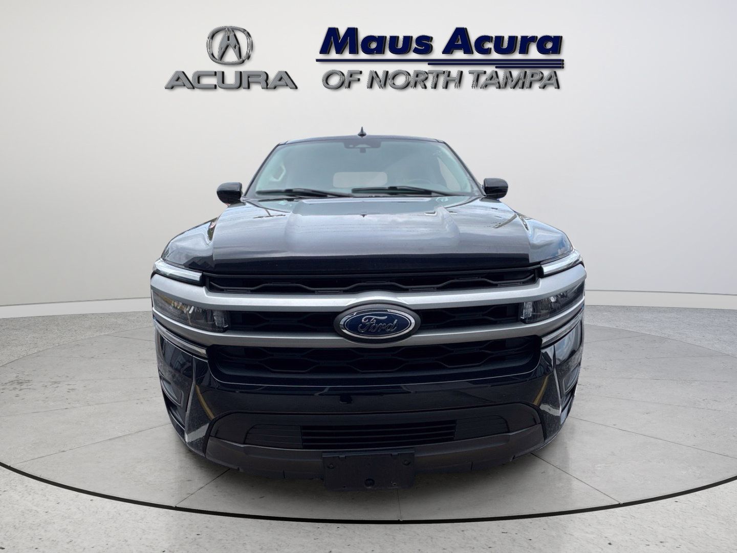 Used 2024 Ford Expedition Max XLT AWD/4WD image 2