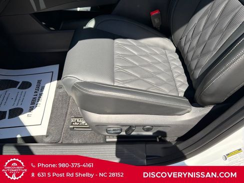 New 2026 Nissan Rogue Platinum AWD/4WD image 13