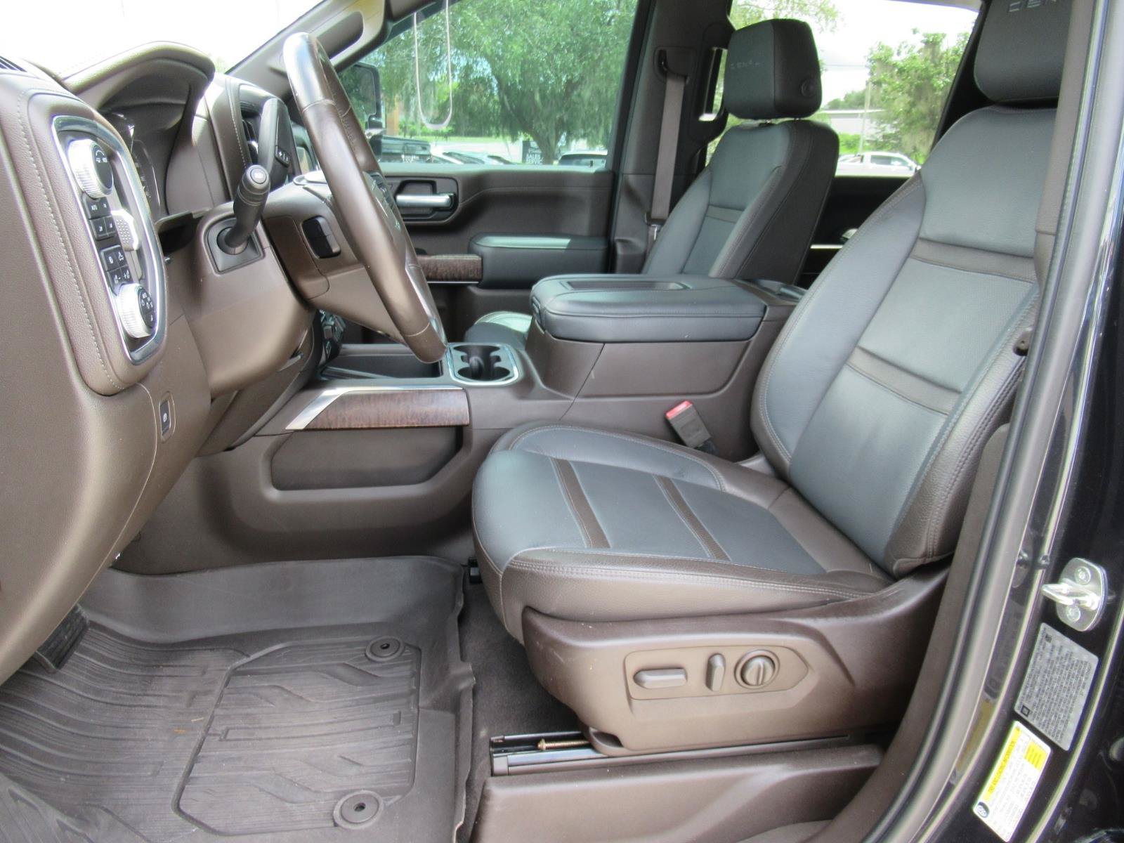 Used 2020 GMC Sierra 2500 Denali w/ Denali Ultimate Package AWD/4WD image 19
