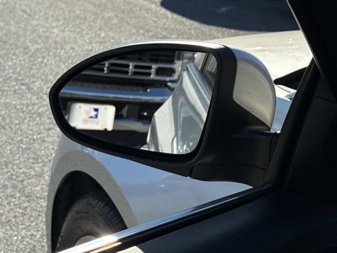 Used 2011 Chevrolet Cruze LT image 14