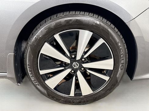 Used 2022 Nissan Altima 2.5 SV FWD image 32