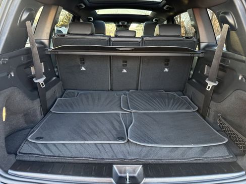 Used 2023 Mercedes-Benz GLB 250 4MATIC w/ Premium Package image 26