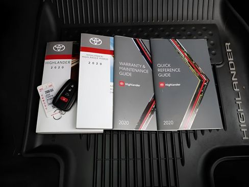 Certified 2020 Toyota Highlander Limited image 47