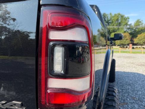 Used 2022 RAM 2500 Laramie w/ Night Edition AWD/4WD image 18