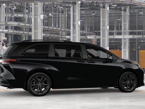 New 2026 Toyota Sienna XSE FWD image 13
