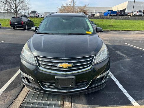 Used 2015 Chevrolet Traverse LT image 3