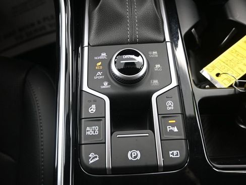 Certified 2026 Kia Sorento SX AWD/4WD image 25