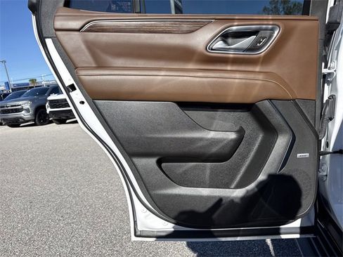 Used 2023 Chevrolet Tahoe High Country w/ Advanced Technology Package image 43