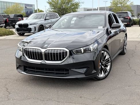 Used 2024 BMW 530i w/ M Sport Package RWD image 3