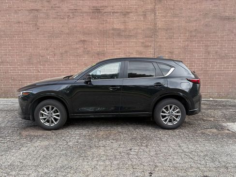 Used 2025 MAZDA CX-5 AWD 2.5 S w/ Preferred Package image 3