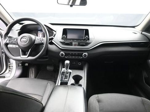 Used 2024 Nissan Altima 2.5 S FWD image 23