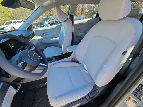 New 2026 Hyundai Kona SE image 22
