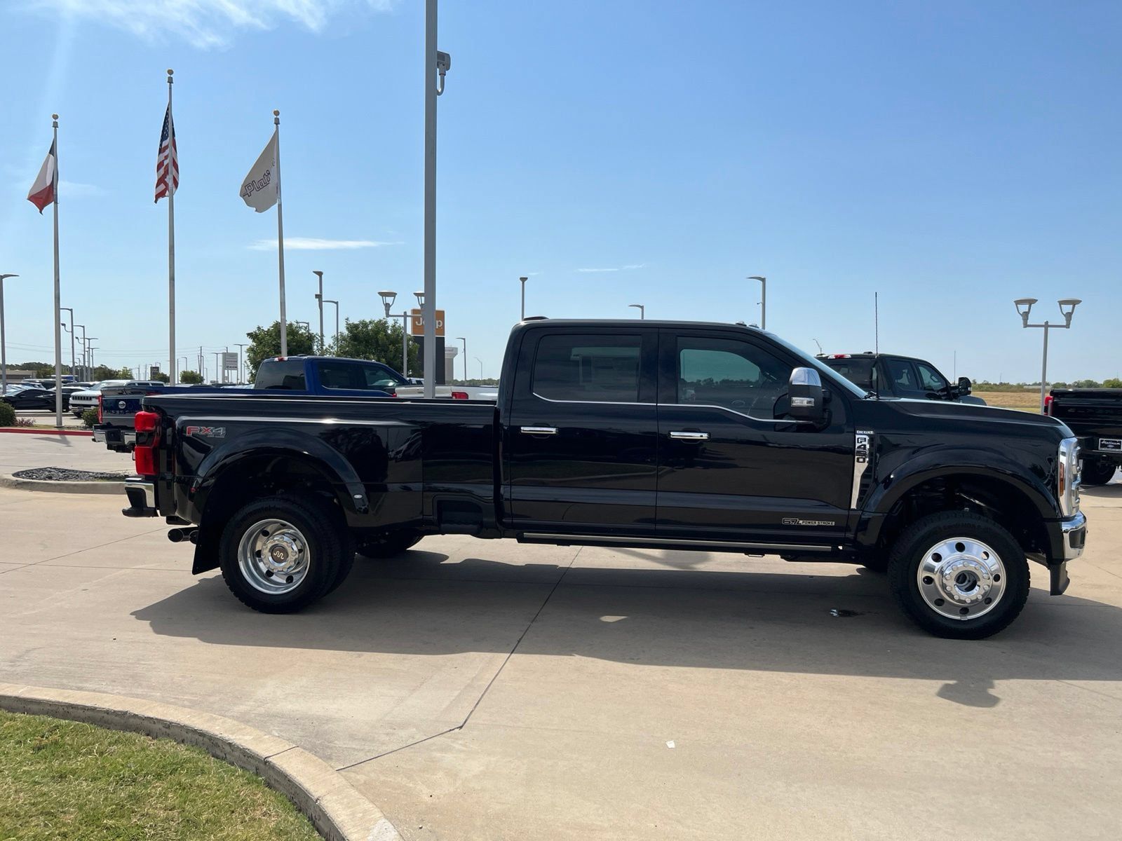 New 2026 Ford F450 King Ranch w/ Chrome Package AWD/4WD image 7