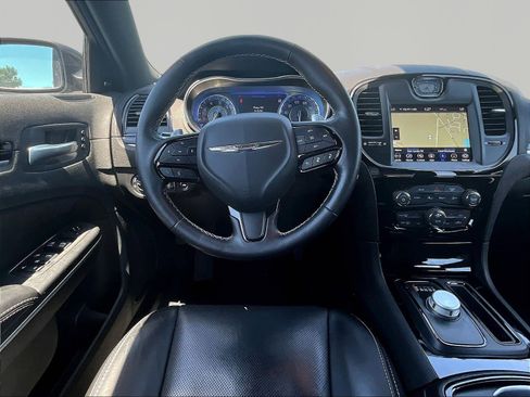 Used 2021 Chrysler 300 S w/ S Model Appearance Package RWD image 8