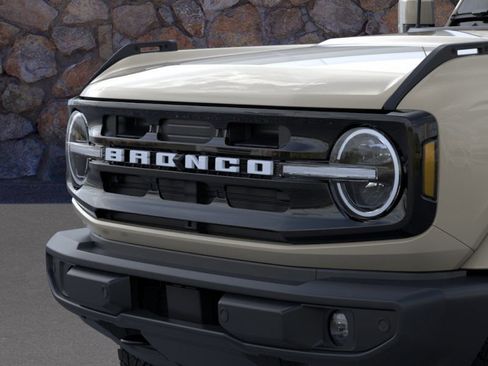 New 2025 Ford Bronco Outer Banks image 19
