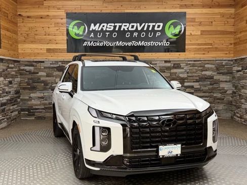 Used 2024 Hyundai Palisade Calligraphy AWD/4WD image 2