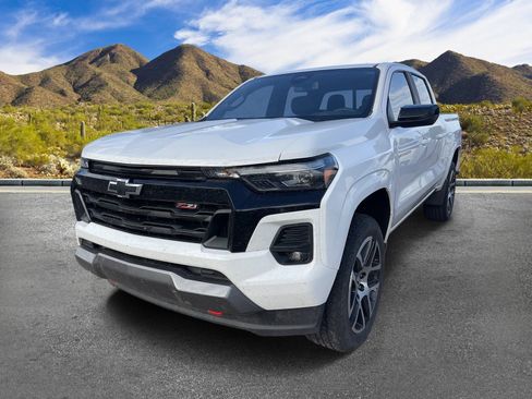 Certified 2024 Chevrolet Colorado Z71 w/ Z71 Convenience Package 2 AWD/4WD image 13