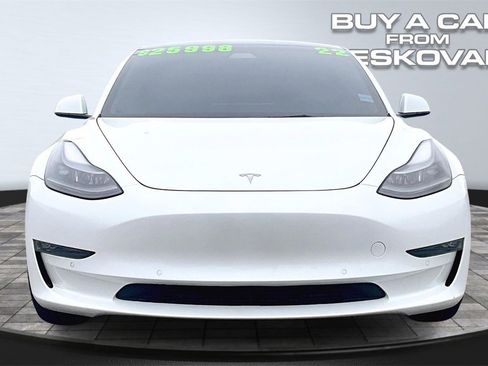 Used 2022 Tesla Model 3 Performance image 3