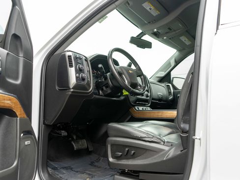 Used 2018 Chevrolet Silverado 1500 LTZ w/ Sport Package image 13