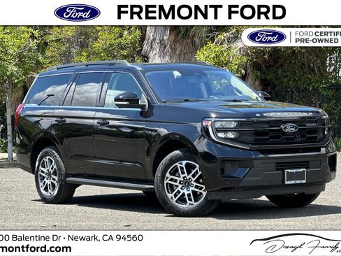 Certified 2025 Ford Expedition Active AWD/4WD image 1