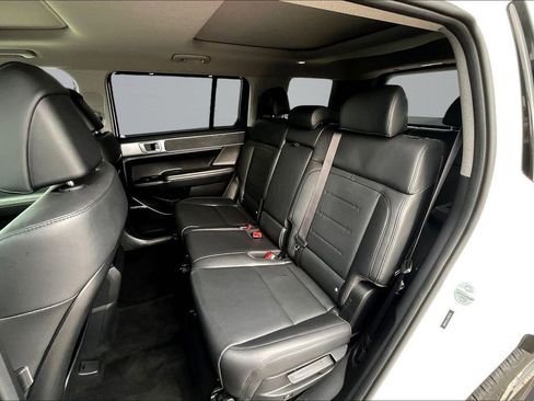 Used 2025 Hyundai Santa Fe Limited image 22