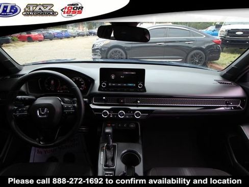 Used 2025 Honda Civic Sport image 17