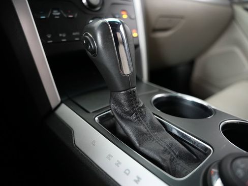 Used 2013 Ford Explorer XLT image 27