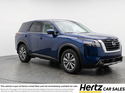 Used 2025 Nissan Pathfinder SV AWD/4WD image 1