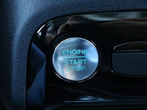 New 2025 Ford Escape SE image 12