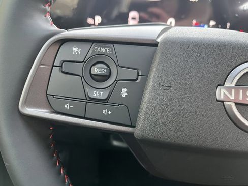 New 2026 Nissan Sentra SR w/ Floor Mat Package FWD image 15