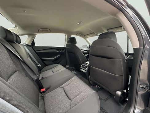 Used 2025 Honda Accord LX image 15