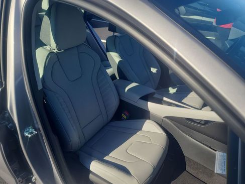 New 2026 Hyundai Elantra Limited FWD image 31